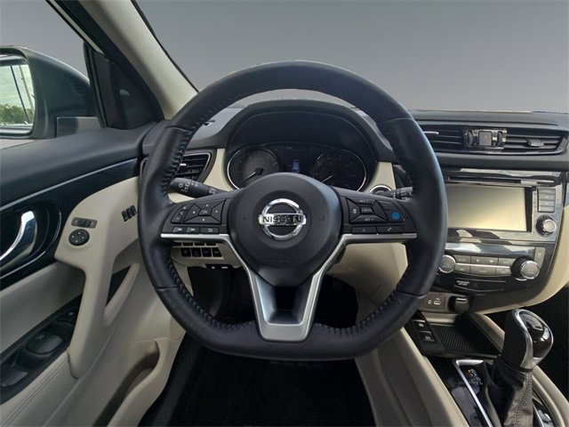 Used 2022 Nissan Rogue Sport SL w/ Premium Package image 16