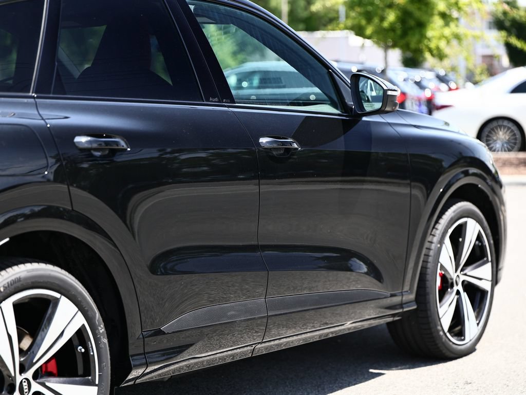 New 2026 Audi SQ5 Prestige AWD/4WD image 8
