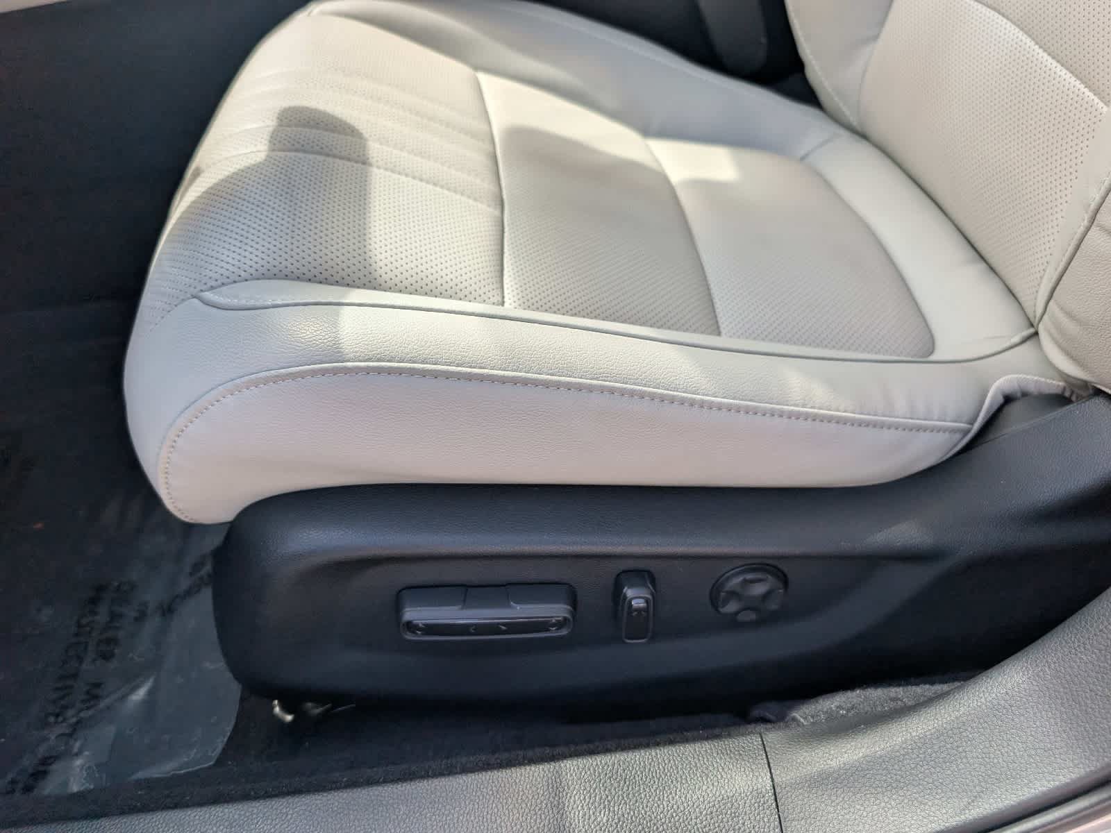 Certified 2018 Honda Accord EX-L image 19