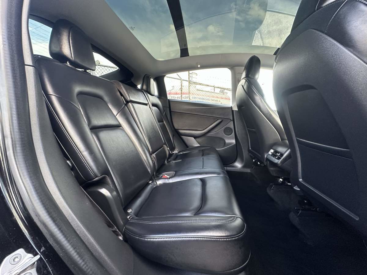 Used 2020 Tesla Model Y Performance AWD/4WD image 29