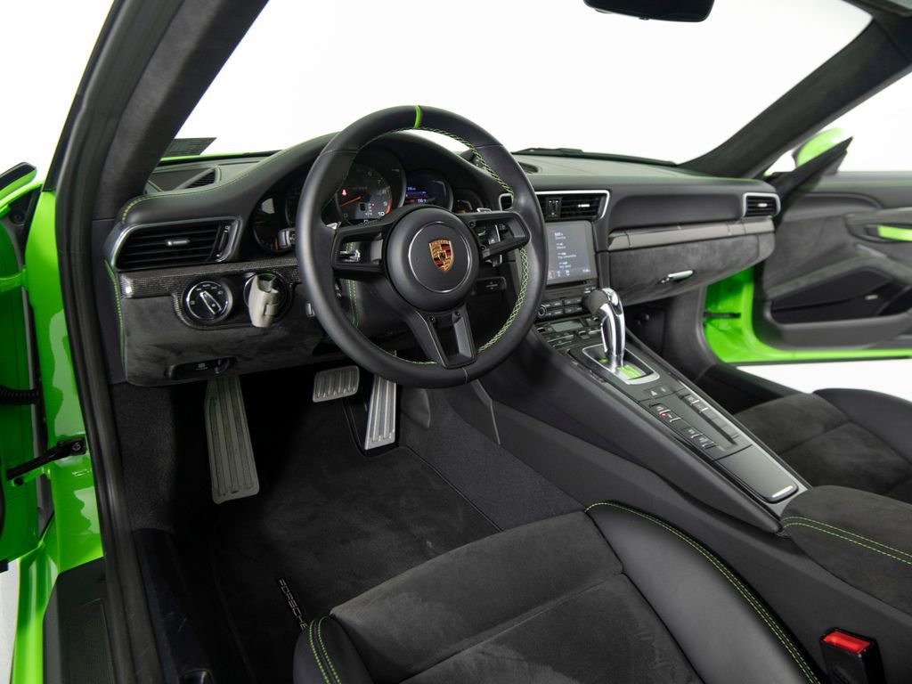 Certified 2019 Porsche 911 GT3 RS RWD image 4