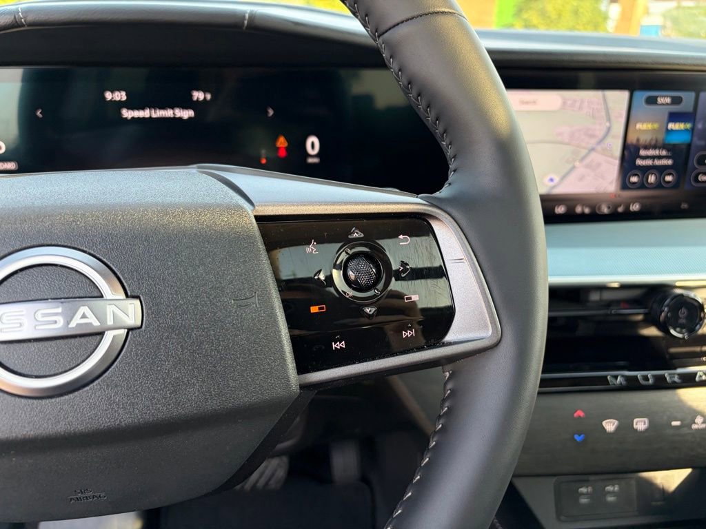 Certified 2025 Nissan Murano SL AWD/4WD image 17