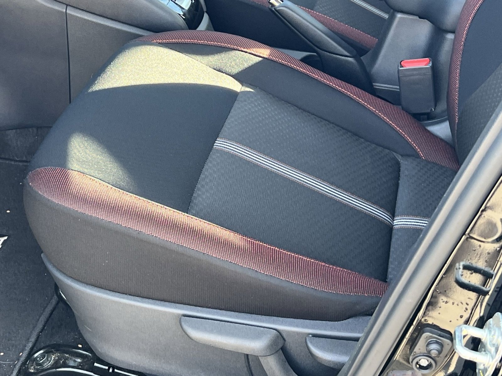 Used 2024 Nissan Versa SR w/ Trunk Package image 13