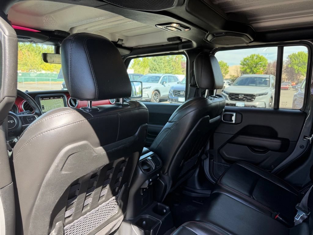 Used 2022 Jeep Gladiator Rubicon w/ Cold Weather Group AWD/4WD image 31