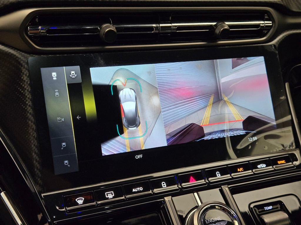 New 2025 Aston Martin V8 Vantage Coupe RWD image 35