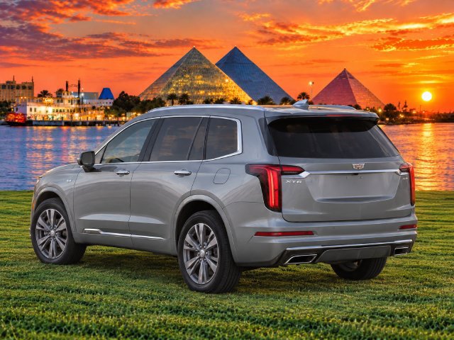 Used 2025 Cadillac XT6 Premium Luxury w/ Technology Package FWD image 6