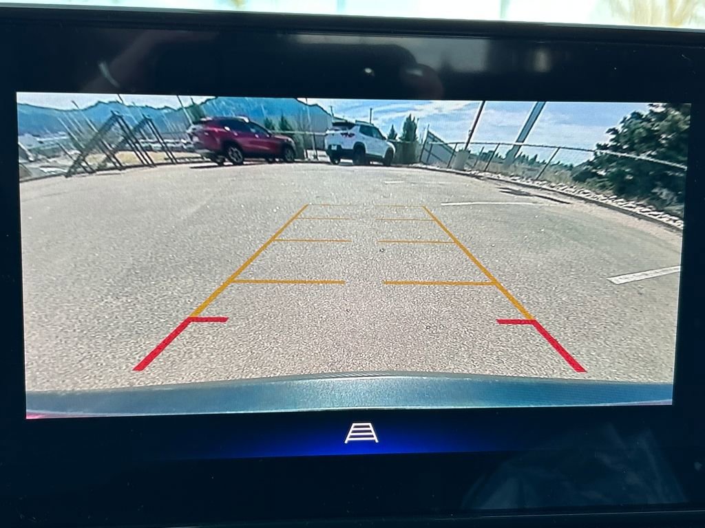 Used 2024 Chevrolet TrailBlazer RS w/ Driver Confidence Package image 11