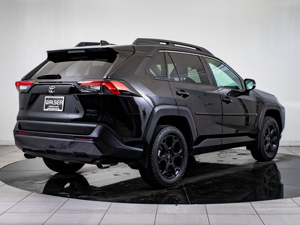 Used 2020 Toyota RAV4 AWD image 7