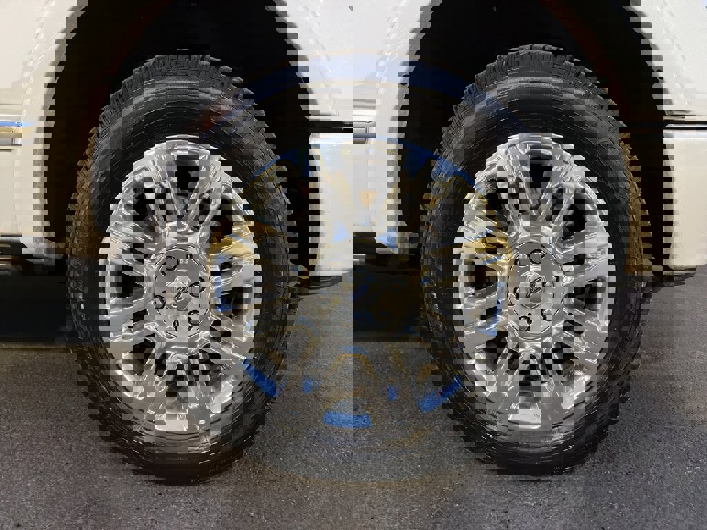 Used 2013 Ford F150 Platinum image 6