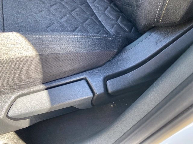 Used 2026 Nissan Kicks SV FWD image 27