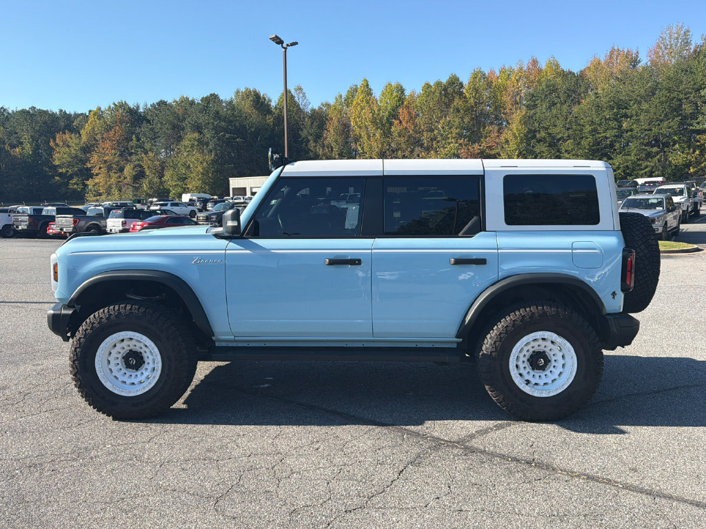 Used 2023 Ford Bronco Heritage Edition AWD/4WD image 4