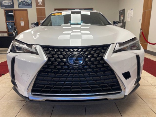 Used 2021 Lexus UX 200 w/ Accessory Package (Z1) image 4