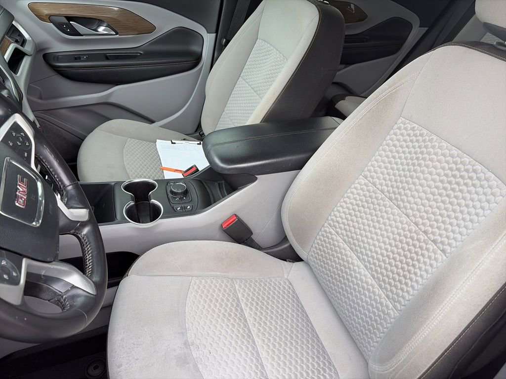 Used 2020 GMC Terrain SLE w/ Driver Convenience Package image 12