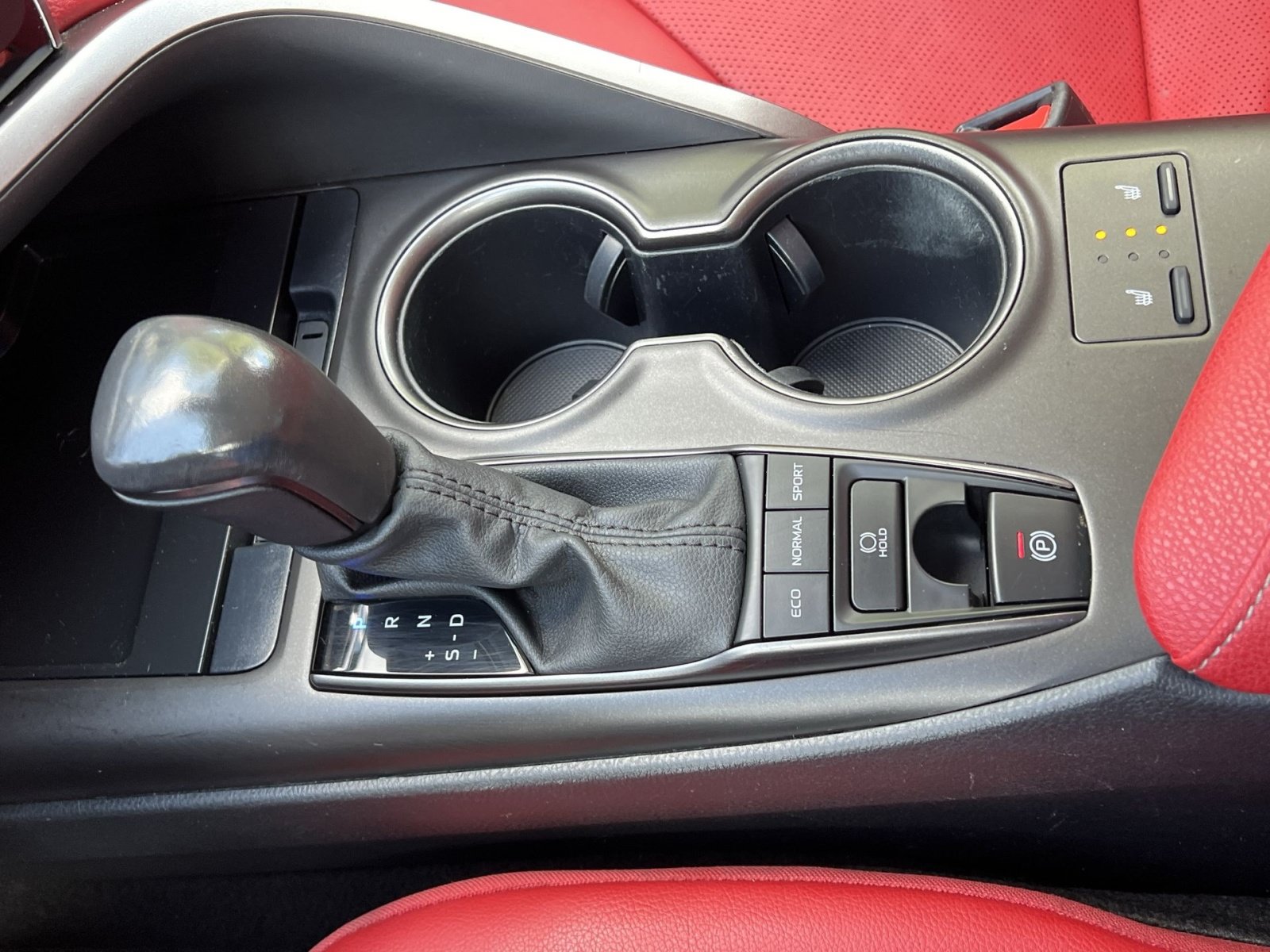 Used 2023 Toyota Camry XSE w/ Cold Weather Package FWD image 30