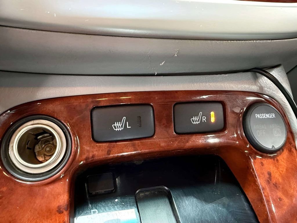 Used 2006 Toyota Highlander Limited AWD/4WD image 28