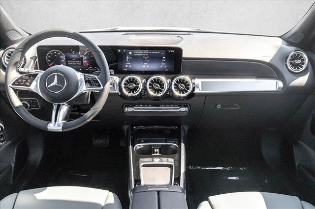 New 2026 Mercedes-Benz GLB 250 4MATIC image 22
