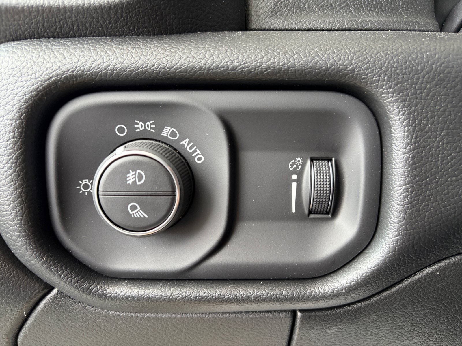 New 2026 RAM 3500 Tradesman AWD/4WD image 27