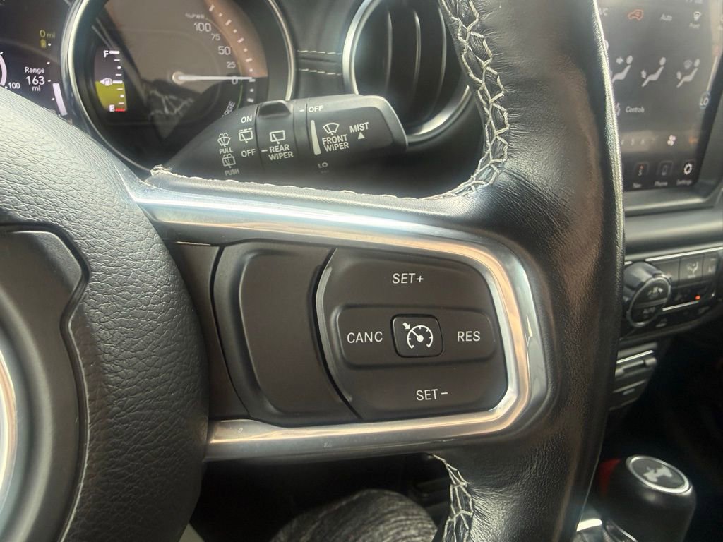 Used 2021 Jeep Wrangler Unlimited Sahara w/ Cold Weather Group AWD/4WD image 25
