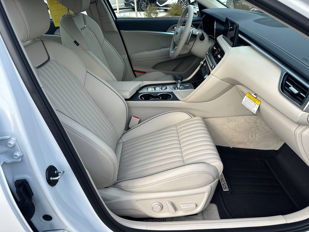 Used 2026 Genesis G70 2.5T Prestige RWD image 13