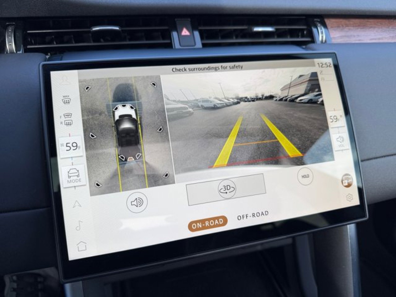 Used 2024 Land Rover Discovery Sport S image 17