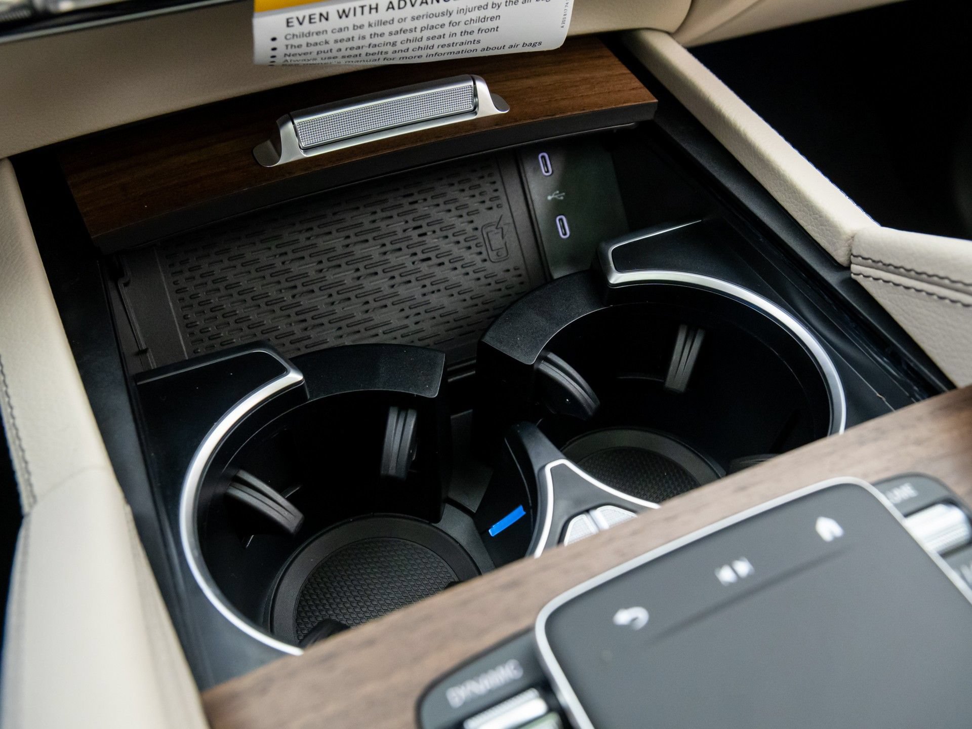 New 2026 Mercedes-Benz GLS 450 4MATIC image 31