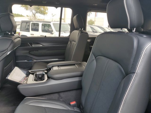 New 2023 Jeep Grand Wagoneer Series II w/ Quick Order Packagew 28T AWD/4WD image 11