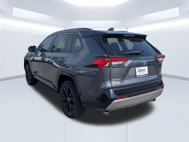Used 2023 Toyota RAV4 SE image 7