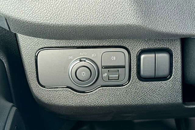 Used 2024 Mercedes-Benz Sprinter 3500 image 20