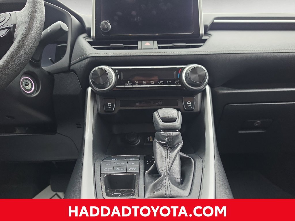 Certified 2025 Toyota RAV4 LE AWD/4WD image 13