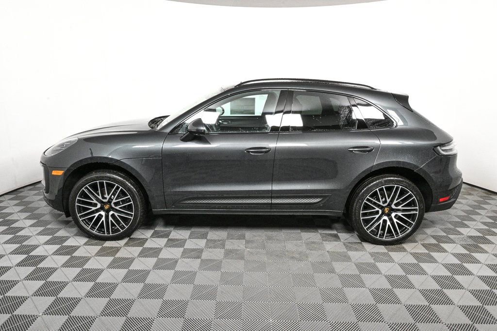 Certified 2026 Porsche Macan AWD/4WD image 2