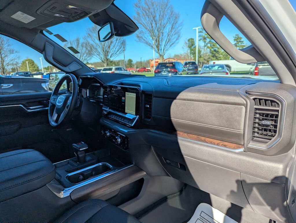 Used 2023 GMC Sierra 1500 SLT w/ SLT Premium Package image 16