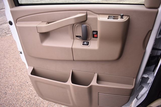 New 2025 Chevrolet Express 2500 Extended image 28
