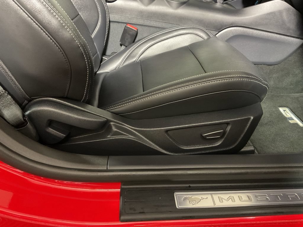 Used 2025 Ford Mustang GT Premium RWD image 34