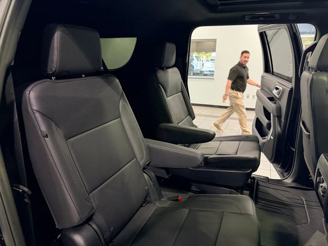 Certified 2024 Chevrolet Suburban Z71 w/ Luxury Package image 25