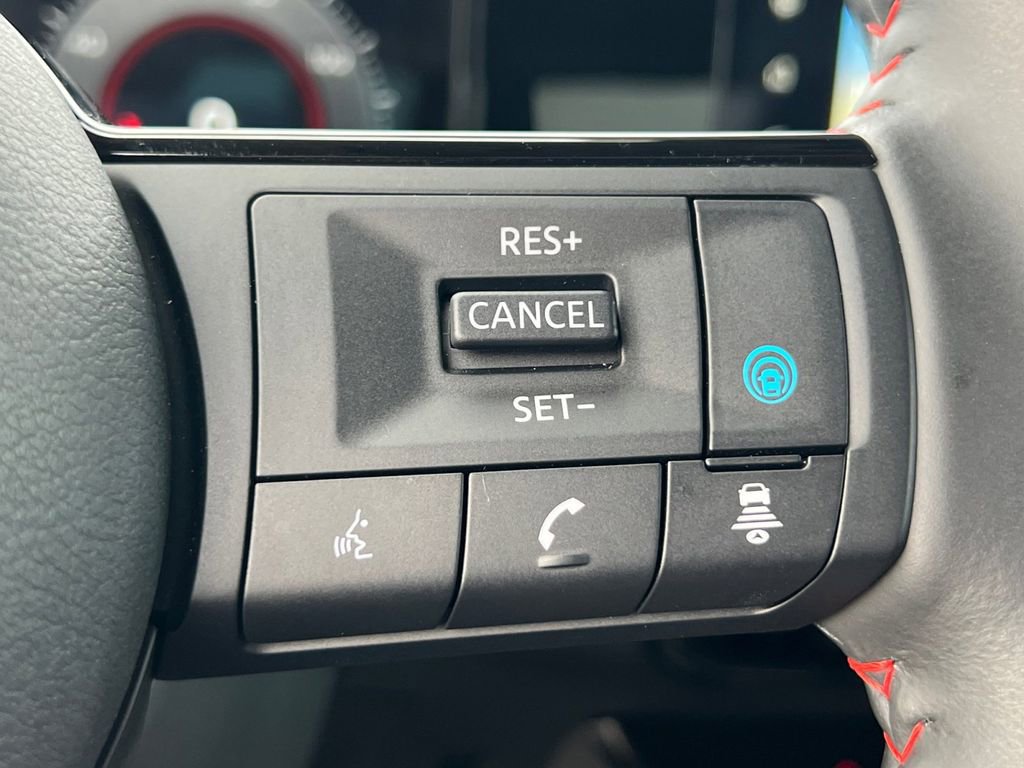 Certified 2025 Nissan Kicks SR image 12