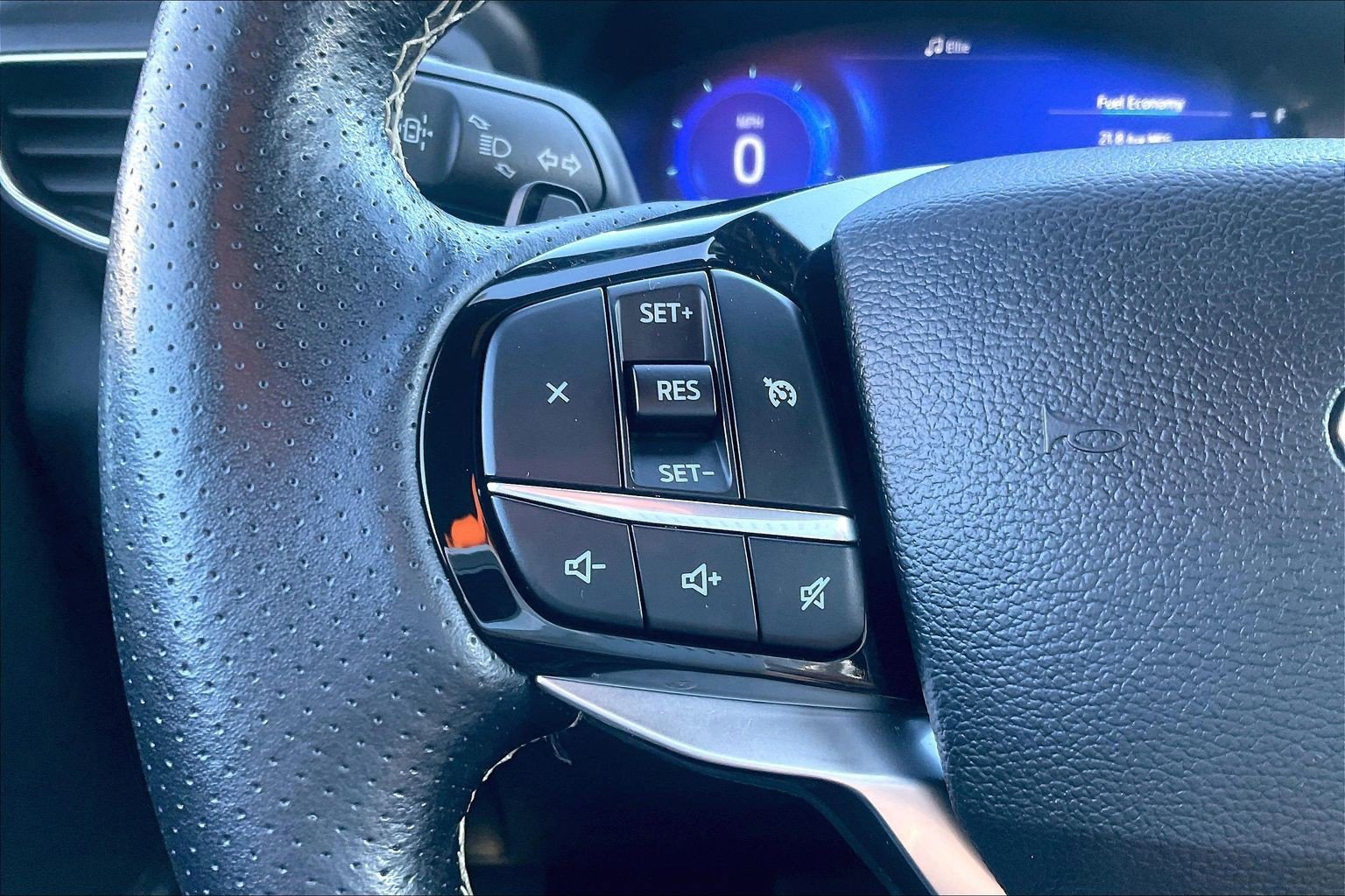 Used 2022 Ford Explorer ST w/ ST Street Pack image 21