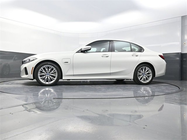 Used 2023 BMW 330e xDrive 330e xDrive w/ Premium Package image 30