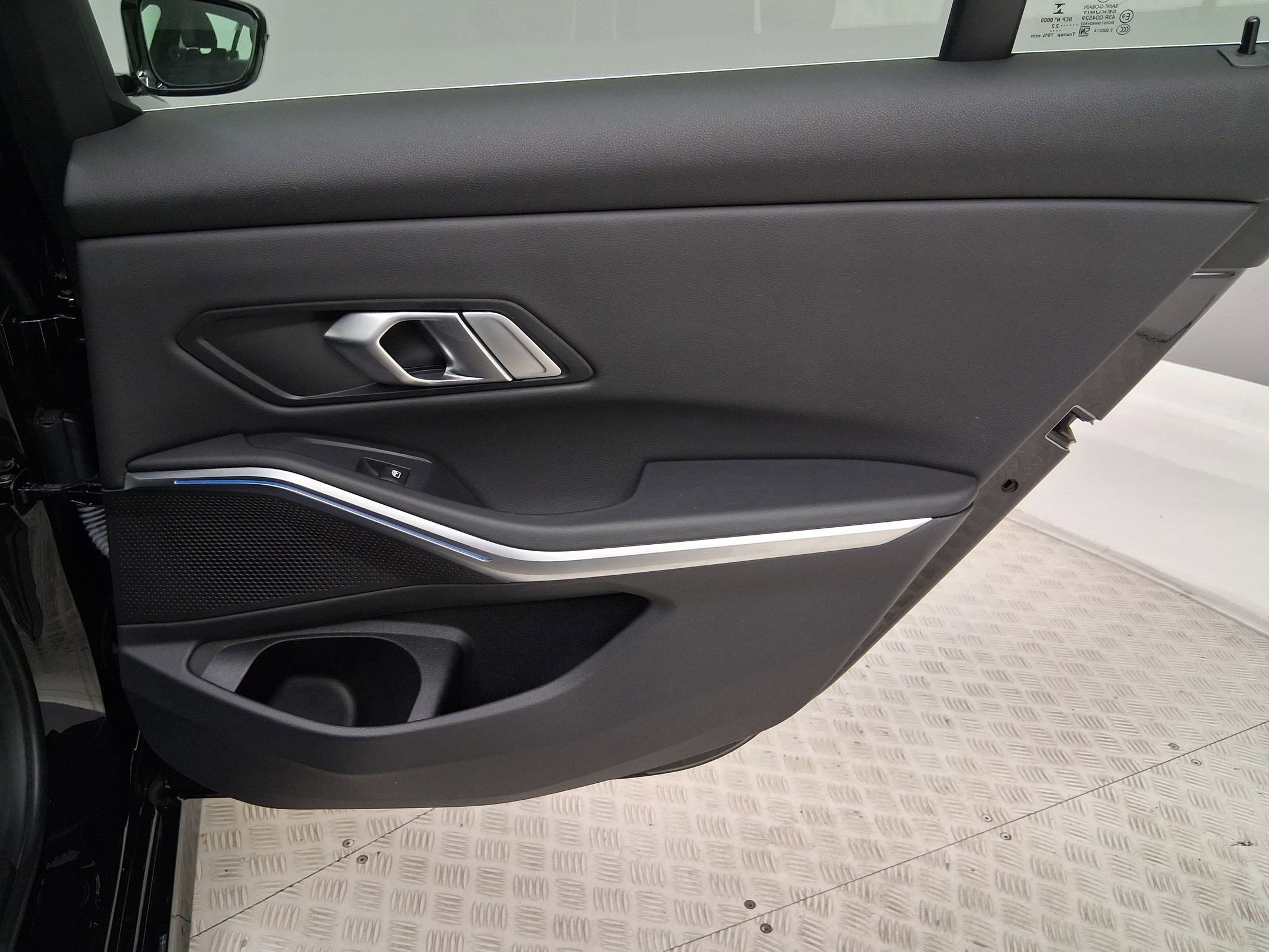 Used 2022 BMW 330e w/ Driving Assistance Package image 33