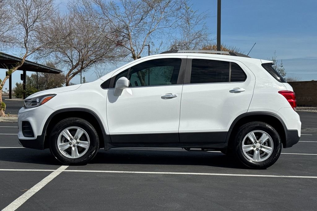 Used 2018 Chevrolet Trax LT w/ LT Convenience Package image 14
