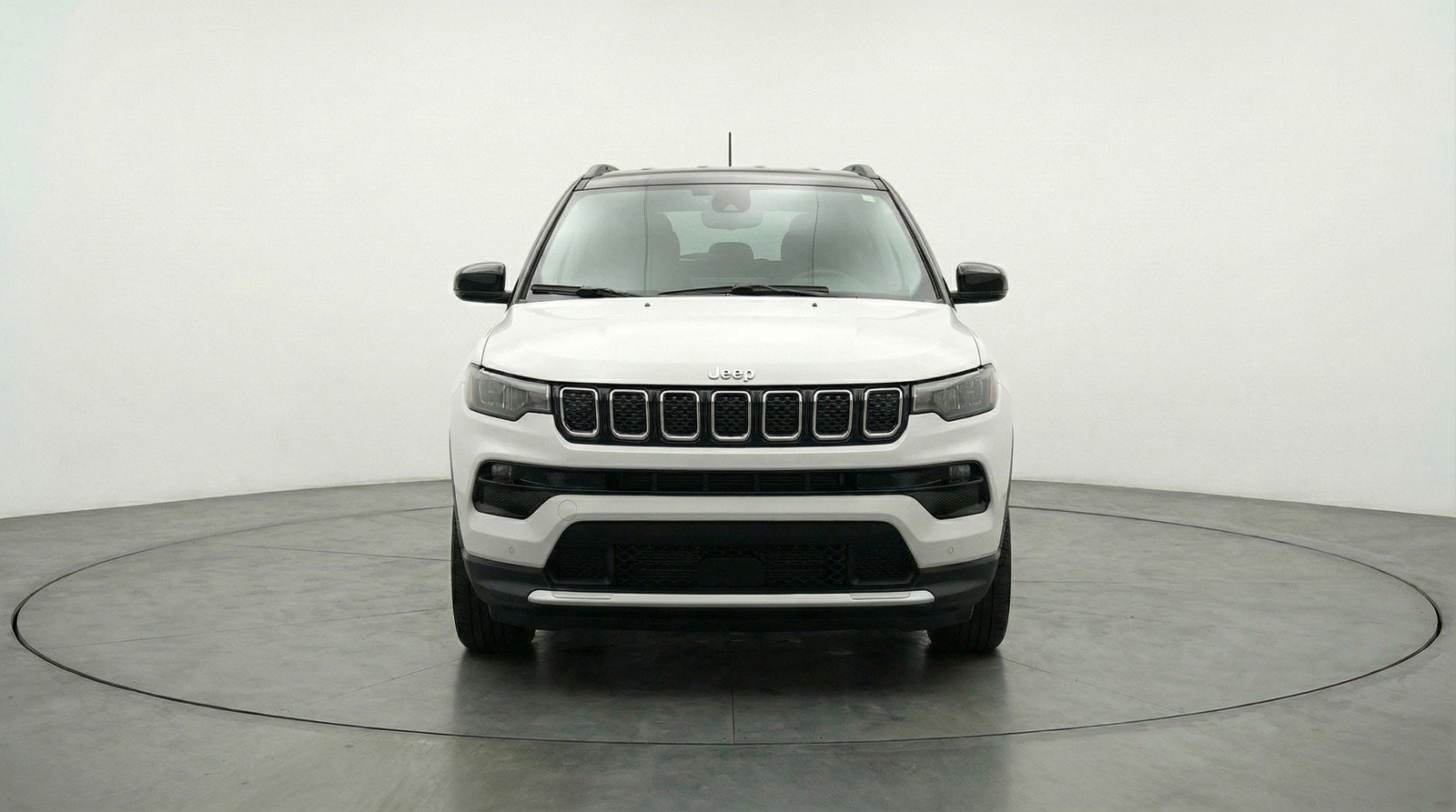 Used 2025 Jeep Compass Limited image 2