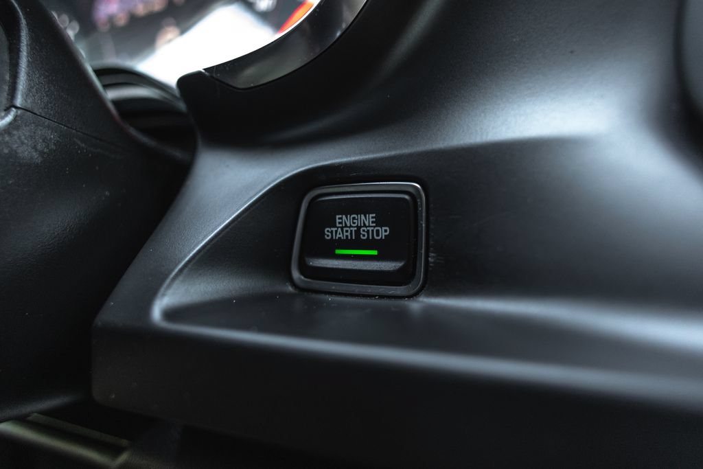 Used 2021 Chevrolet Camaro SS RWD image 15