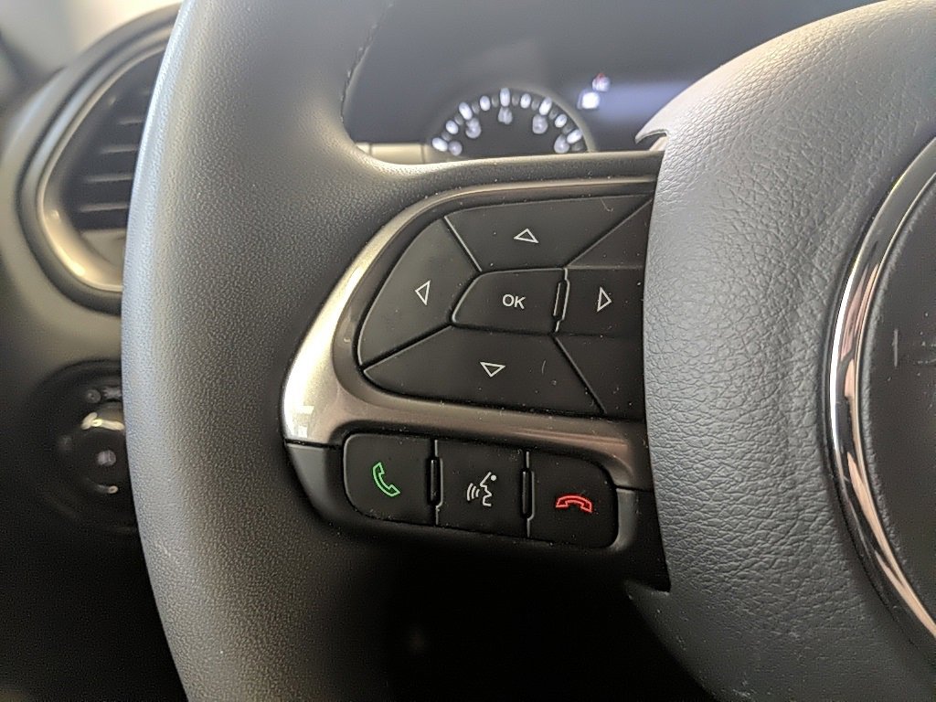 Used 2022 Jeep Renegade Latitude image 17