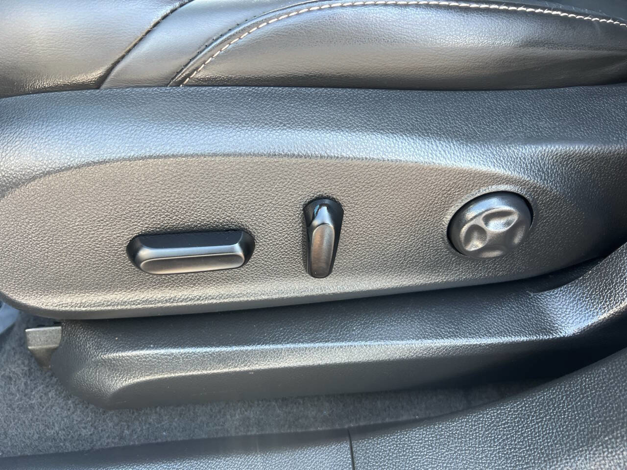 Used 2016 Buick Envision Premium image 30