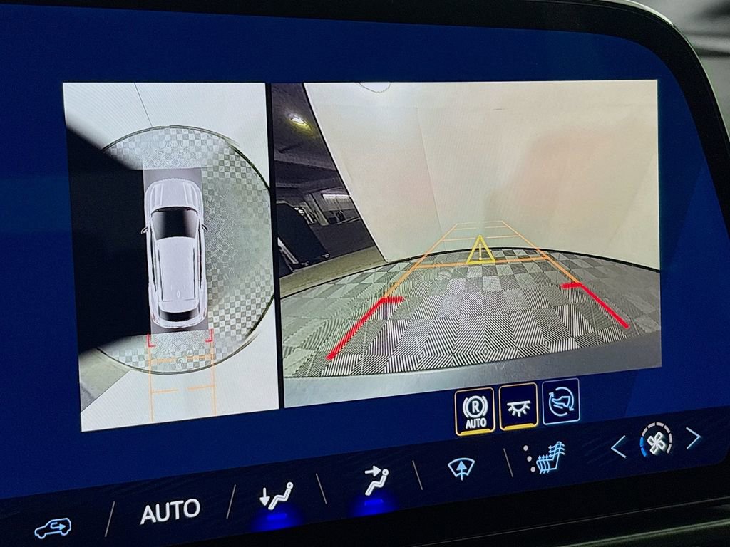 New 2026 Chevrolet Equinox EV LT w/ Comfort Package image 14