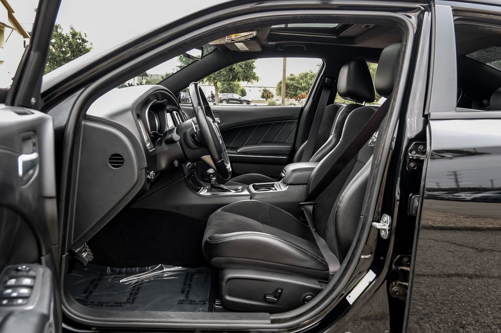 Used 2022 Dodge Charger Scat Pack RWD image 36