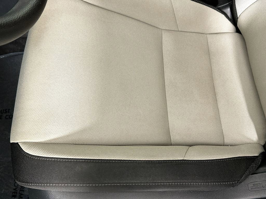 Used 2024 Honda CR-V EX image 19
