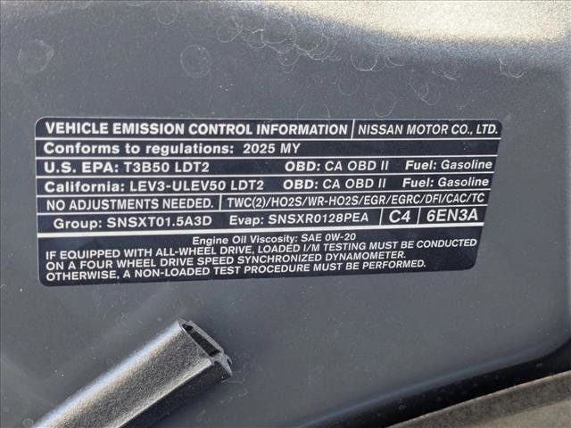 Used 2025 Nissan Rogue SV image 25