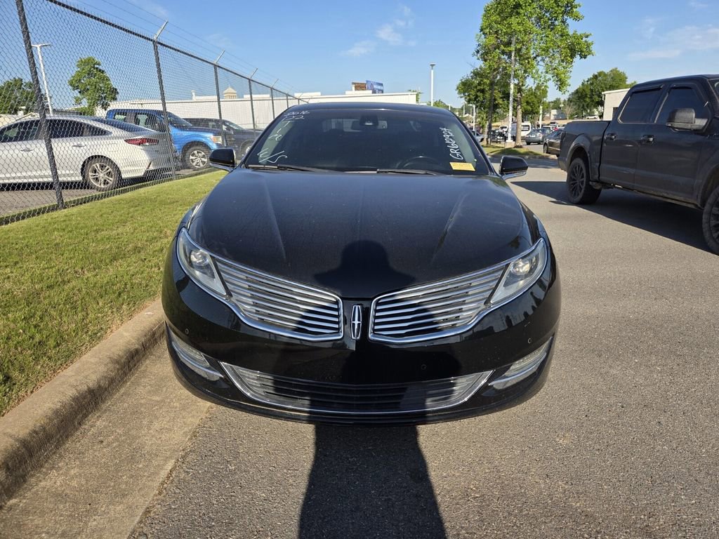 Used 2016 Lincoln MKZ w/ Equipment Group 300A Reserve FWD image 2