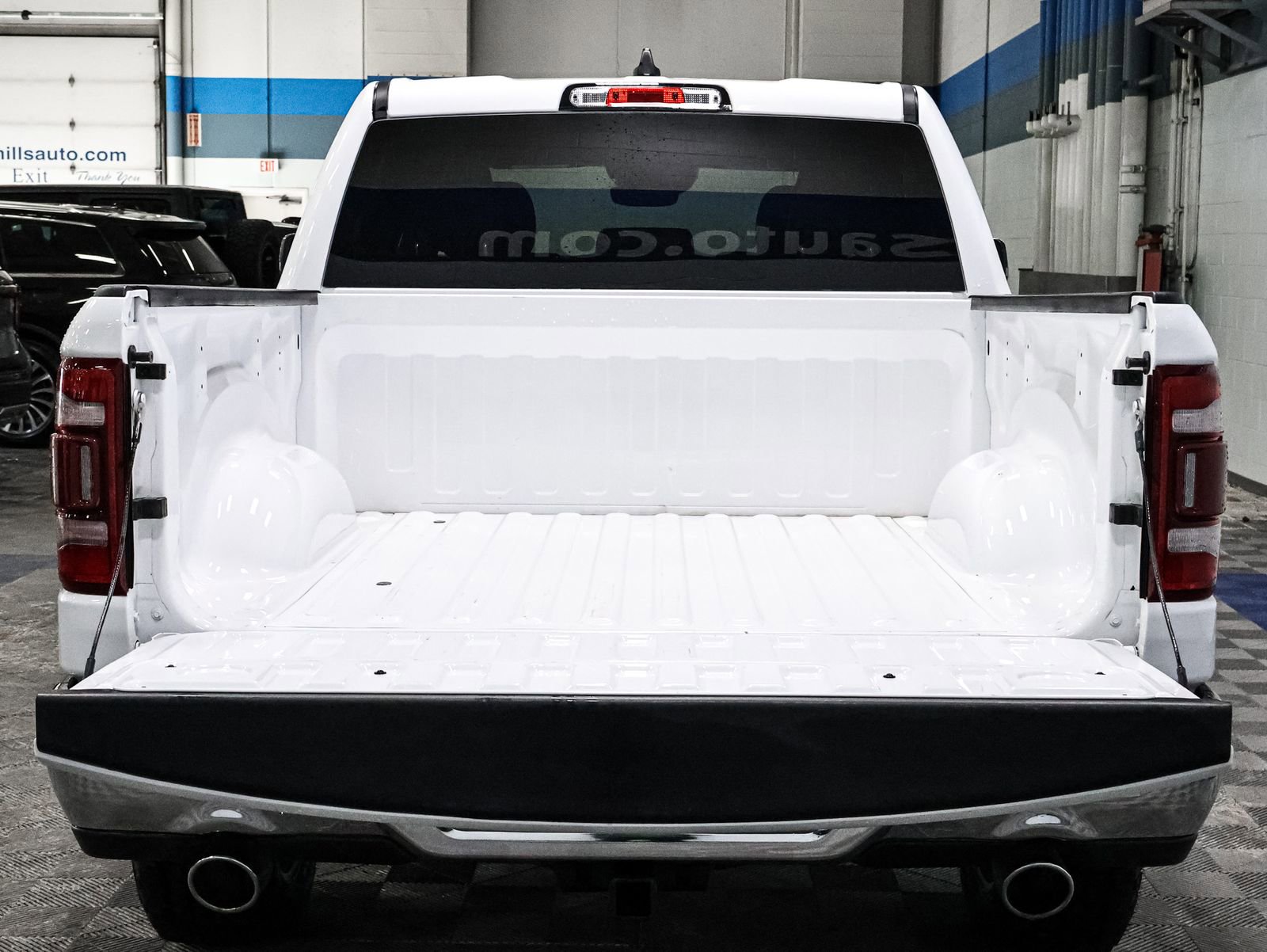 Used 2023 RAM 1500 Laramie image 17