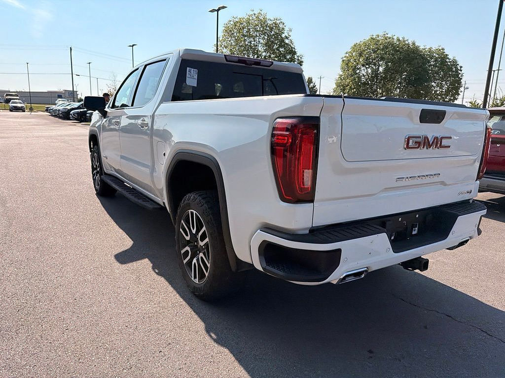 Used 2023 GMC Sierra 1500 AT4 w/ Technology Package AWD/4WD image 9
